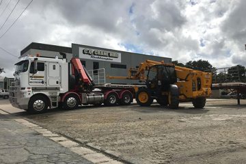 CQ-Crane-Hire-Telehandler-with-truck